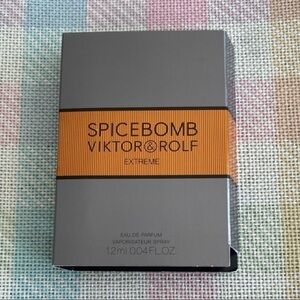 🔥 5/$25 NEW VIKTOR & ROLF Spicebomb L’Eau De Parfum Sample Size 0.04 fl. oz.